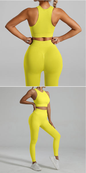 A woman figure, wearing a Green Tight-Fitting Yoga Set wear